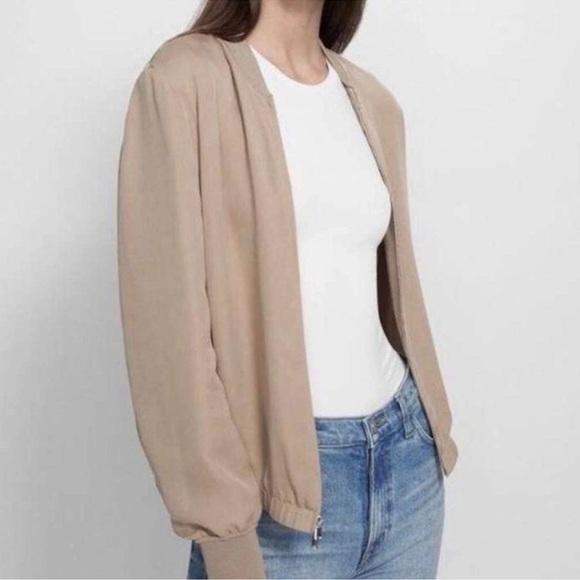 Babaton Jackets & Blazers - Aritzia Babaton Gilroy Bomber Jacket Size Small